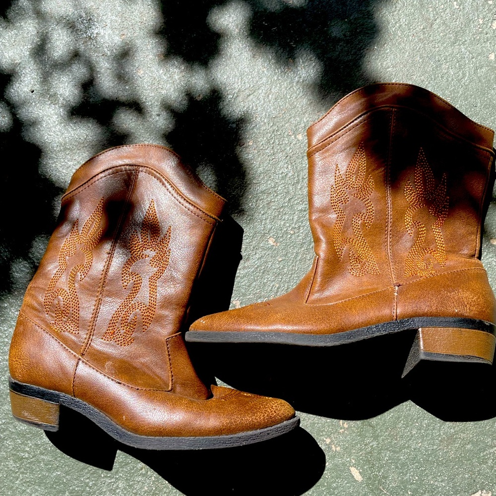 Justice cowgirl inspired boots